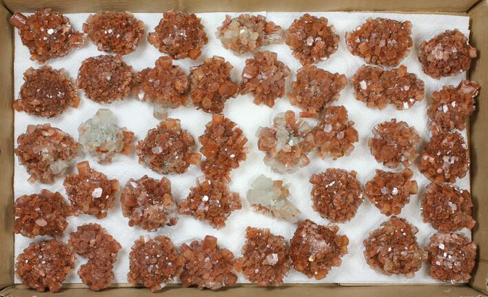 Lot: to Twinned Aragonite Clusters - Pieces #134140